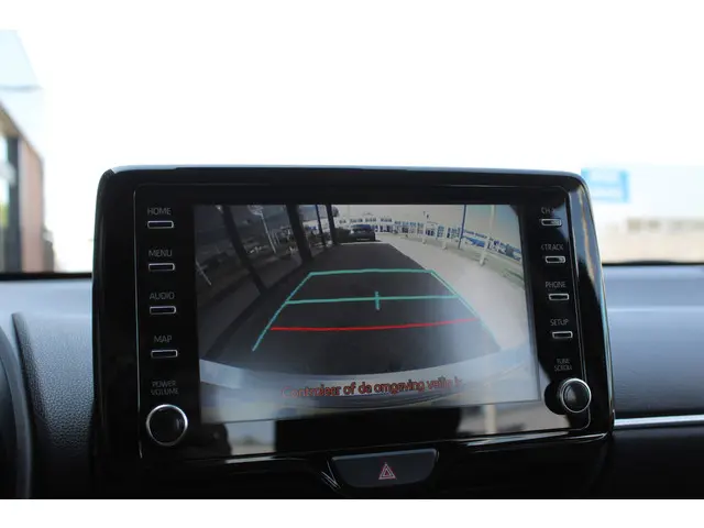 Toyota Yaris 1.5 Hybrid Active 2022 Hybride Benzine 19