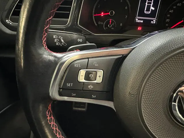 Volkswagen T-Roc 1.5 TSI Sport DSG Navi 2019 Benzine 19