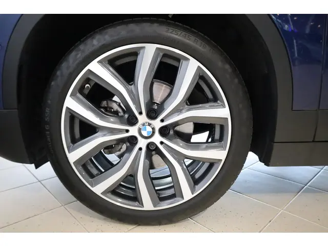 BMW X2 sDrive18i 2019 Benzine 6