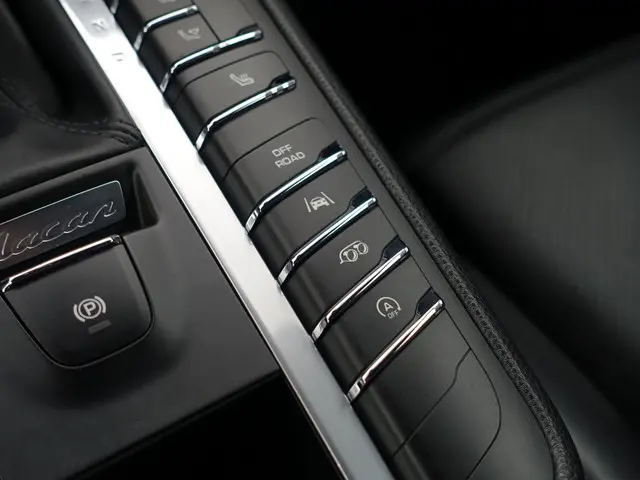 Porsche Macan 2.0 2018 Benzine 14