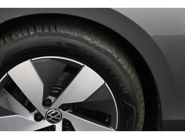 Volkswagen Passat Variant 1.5eTSI/150PK DSG 2024 Benzine 26