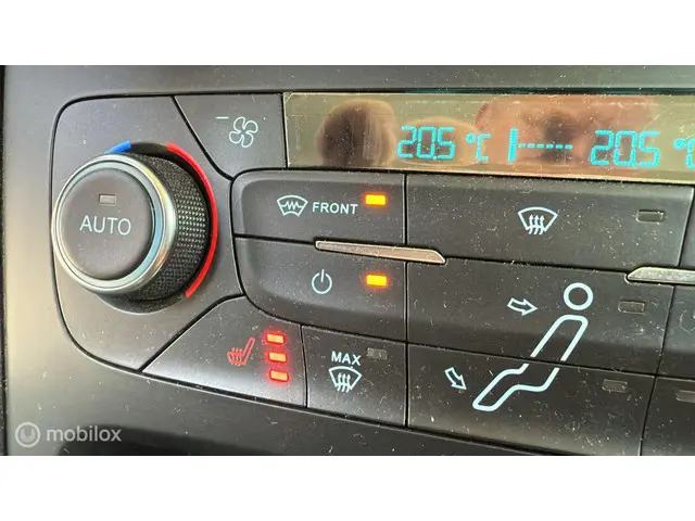 Ford Focus 1.0 Titanium|125Pk|Navi|Boekjes|Nap 2016 Benzine 26