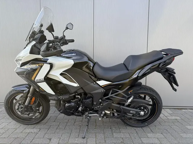Kawasaki Versys 1100 SE 2025 Benzine 9
