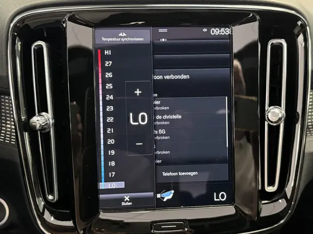 Volvo XC40 1.5 T4 Recharge R-Design 2022 Hybride Benzine 17