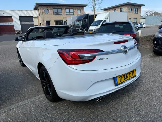 Opel Cascada 1.4 Turbo ecoFLEX Cosmo 2013 Benzine 8
