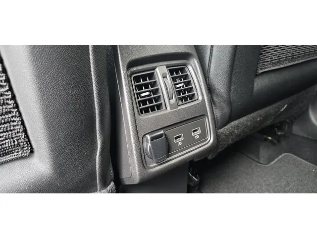 Renault Captur 1.0 TCe 90 Intens 2021 Benzine 42