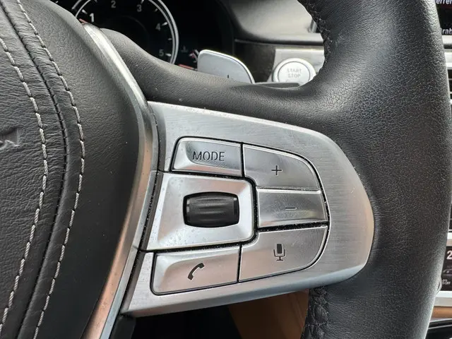 BMW 7 Serie 750d xDrive High Executive 2017 Diesel 15