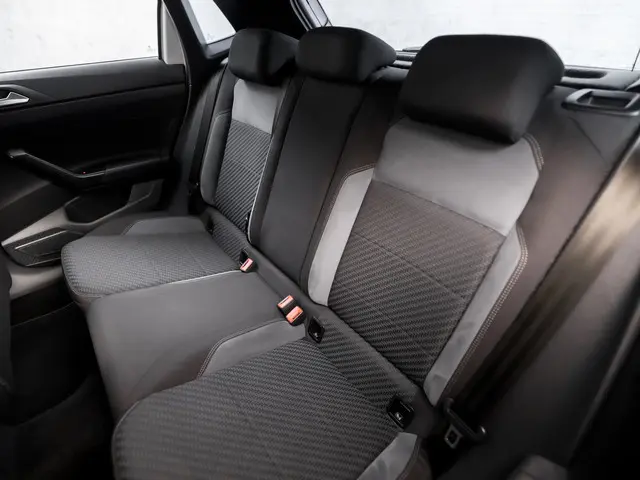 Volkswagen Polo 1.0 TSI R-Line Sport 2018 Benzine 15