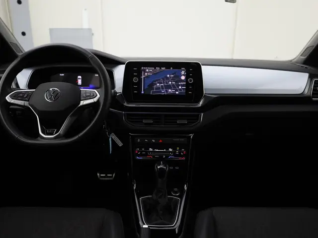 Volkswagen T-Cross 1.0TSI/116PK Goal DSG 2025 Benzine 4