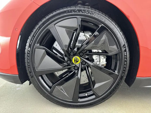 Lotus Emeya R 102kWh/919pk 2024 Elektrisch 5