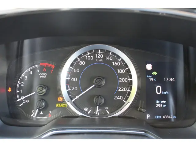 Toyota Corolla 1.8 Hybrid Active 2021 Hybride Benzine 17