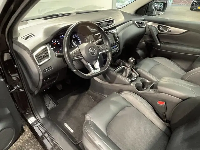Nissan QASHQAI 1.3 DIG-T Tekna 2020 Benzine 24