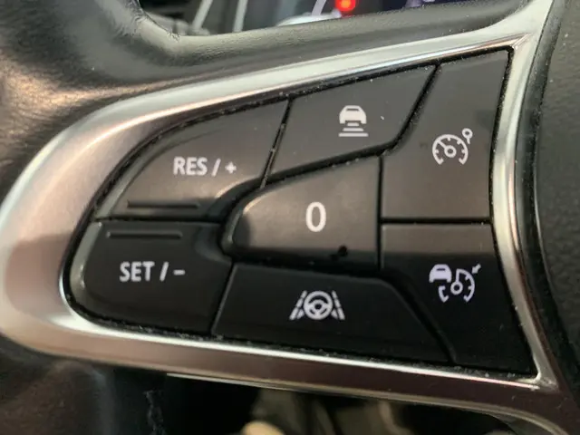 Renault Captur 1.3 TCe 140 Initiale Paris 2022 Benzine 21