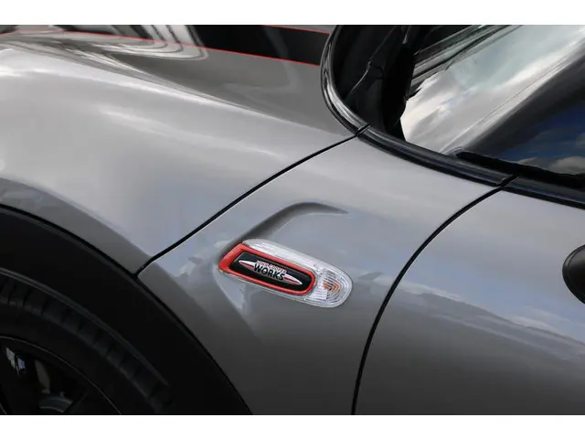MINI Cooper Mini 2.0 John Works Chili 2018 Benzine 26