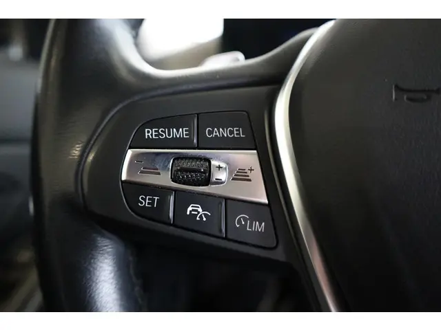 BMW 3 Serie Touring 320e 2023 Hybride Benzine 23