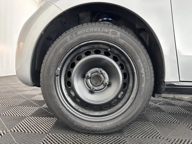 Smart Forfour 1.0 Essential Edition 2015 Benzine 19