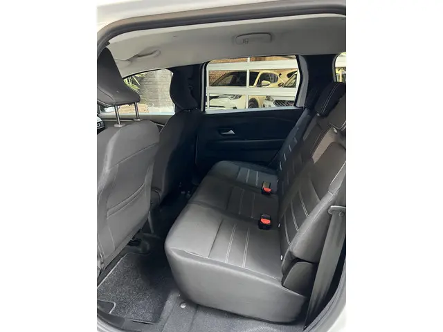 Dacia Jogger 1.0 TCe 110 Expression 2024 Benzine 7