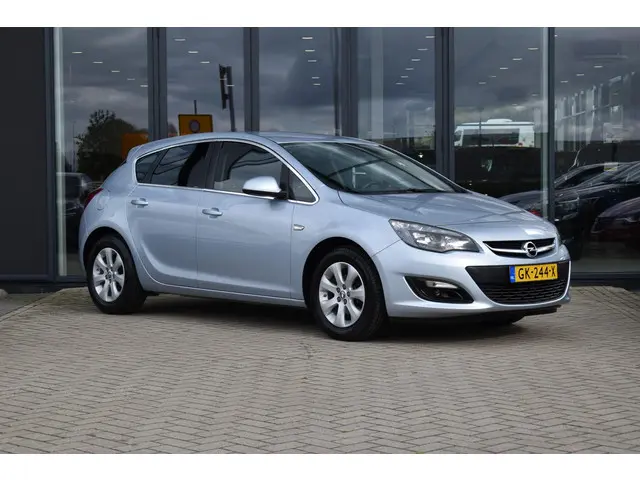 Opel Astra 2