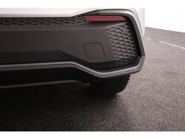 Toyota C-HR 1.8 Hybrid 140 Active 2024 Hybride Benzine 37