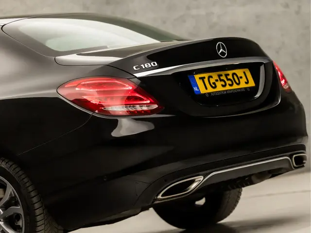 Mercedes-Benz C-Klasse 180 Sport 2018 Benzine 13