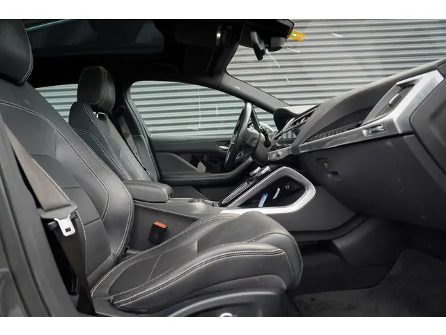 Jaguar I-PACE EV400 HSE 90 kWh 2018 Elektrisch 39