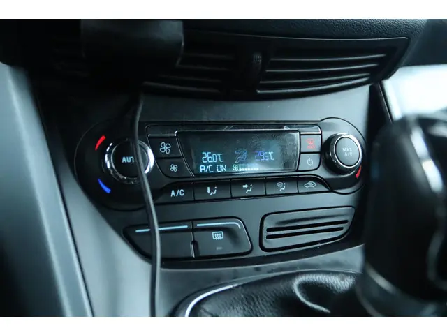 Ford C-MAX 1.6 TITANIUM 2013 Benzine 20