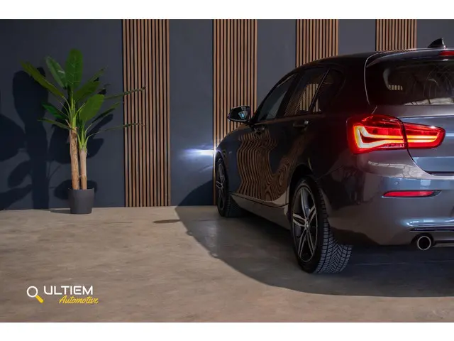 BMW 1 Serie 118i 2016 Benzine 22