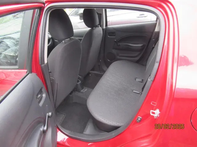 Mitsubishi Space Star 1.0 Entry 2015 Benzine 3