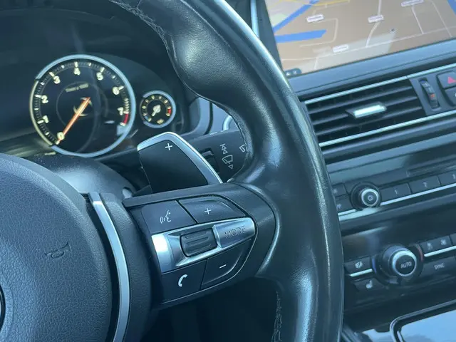 BMW 5 Serie Touring 520i Luxury Edition 2016 Benzine 16