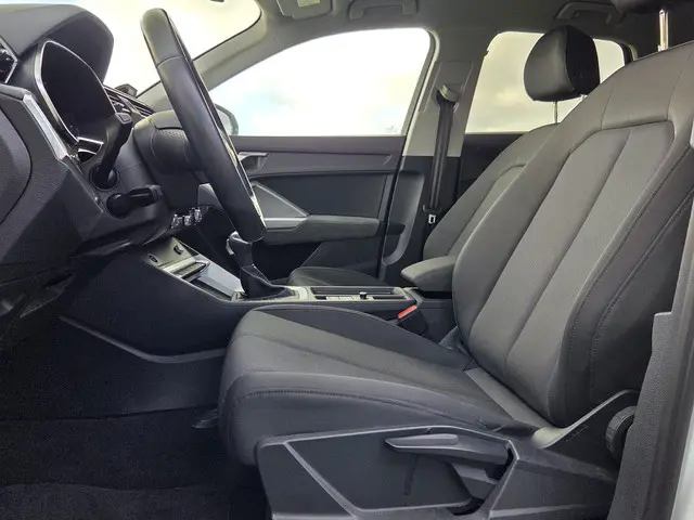 Audi Q3 45 TFSI e Advanced edition 2022 Hybride Benzine 5