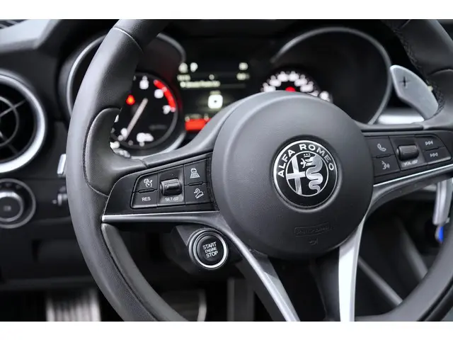 Alfa Romeo Stelvio 2.0 T AWD Super 2018 Benzine 15