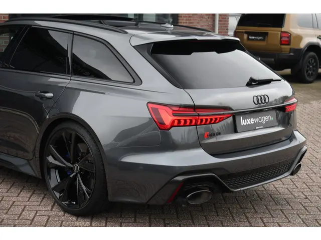 Audi RS6 Avant 4.0 TFSI quattro 2022 Benzine 70