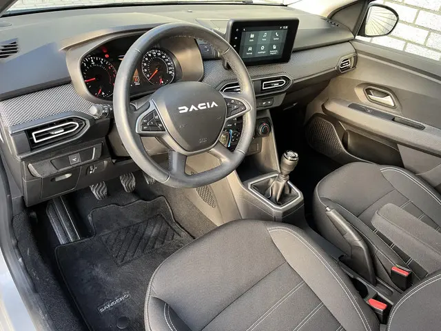 Dacia Sandero 1.0 TCe 90 Expression 2023 Benzine 26