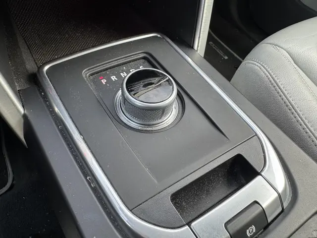 Land Rover Discovery Sport 2.0 Si4 4WD SE 2016 Benzine 15