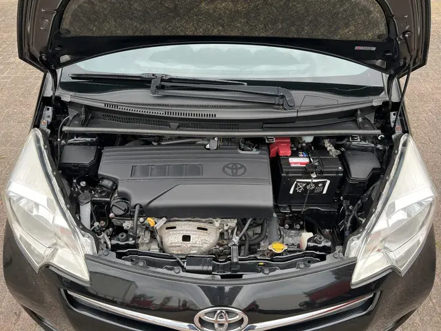 Toyota Verso-S 1.3 VVT-i Comfort 2012 Benzine 27