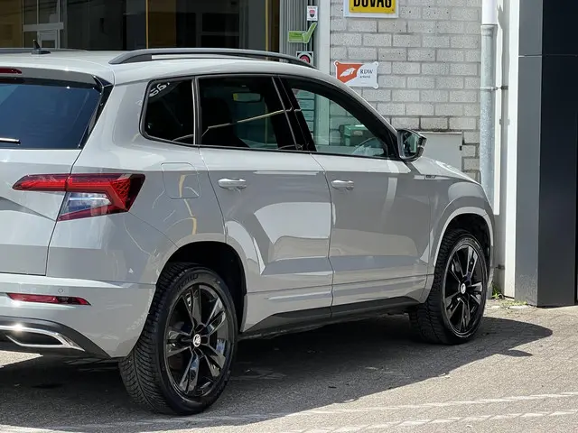 Škoda Karoq 1.5 TSI ACT Sportline Business 2020 Benzine 26