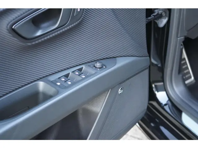 SEAT Leon ST 2.0 TSI 4DRIVE CUPRA R 2020 Benzine 26