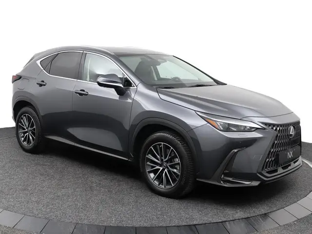 Lexus NX 450h+ AWD Launch Edition 2022 Hybride Benzine 12
