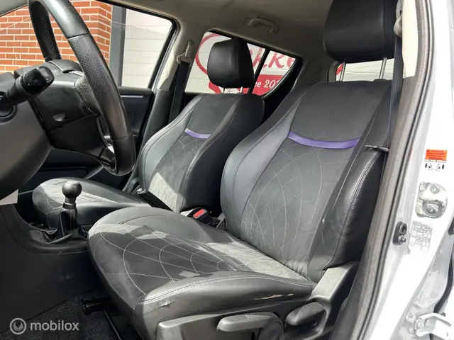 Suzuki Swift 1.2 Business Edition EASSS 2016 Benzine 8