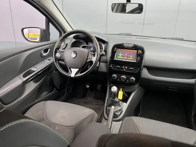 Renault Clio Estate 0.9 TCe Expression 2016 Benzine 18