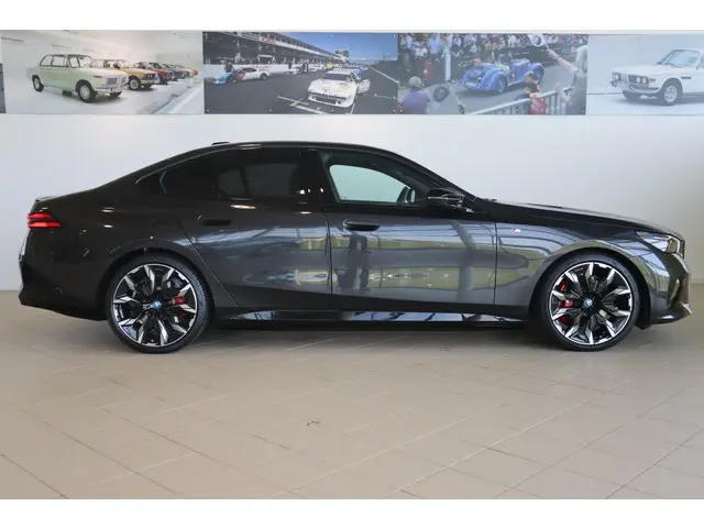 BMW i5 Sedan M60 xDrive 2023 Elektrisch 3