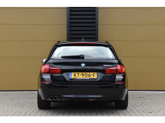 BMW 5 Serie Touring 520i Executive 2016 Benzine 8