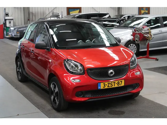 Smart Forfour 1.0 Essential Edition 2015 Benzine 2