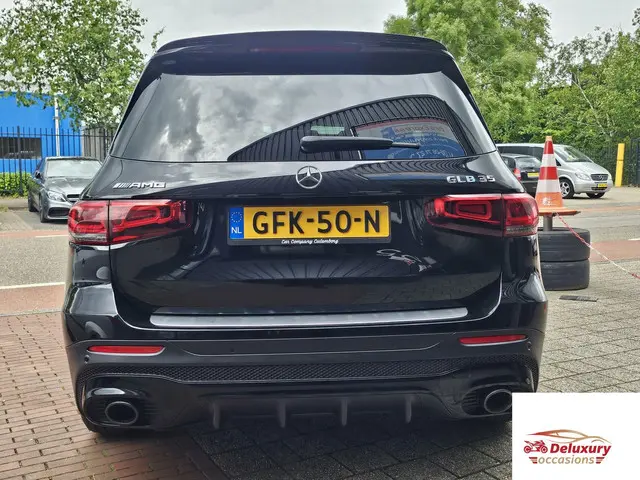 Mercedes-Benz GLB AMG 35 4MATIC Premium 2020 Benzine 6