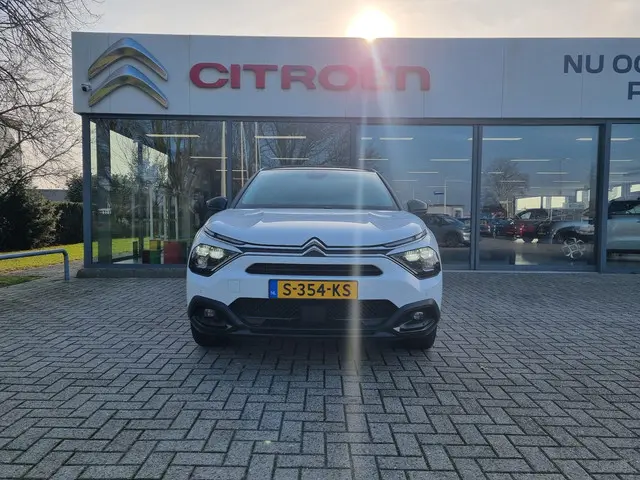 Citroën C4 1.2 Puretech Shine Pack Business 2023 Benzine 2