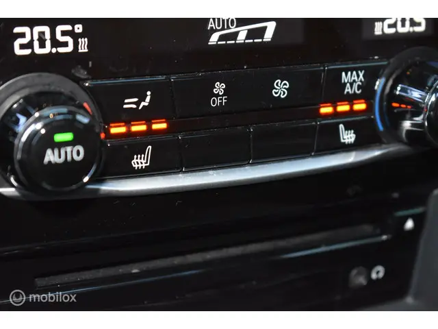 BMW 5 Serie 530i High Executive 2018 Benzine 49