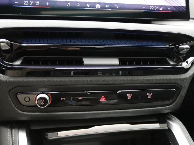 BMW i4 eDrive35 2025 Elektrisch 22