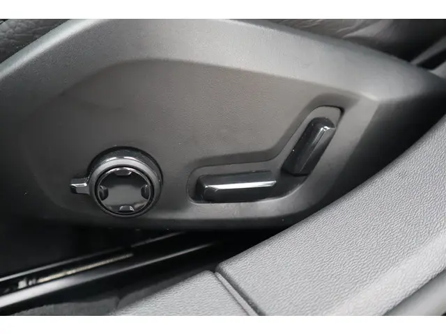 Volvo V60 2.0 B3 Inscription 2020 Benzine 16