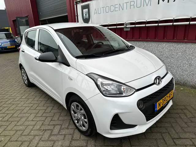 Hyundai i10 1.0i i-Motion Comfort // Airco // 2017 Benzine 6