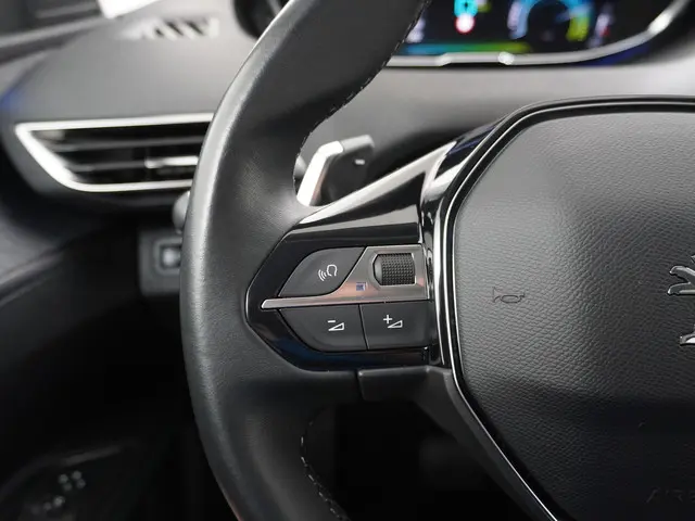 Peugeot 3008 1.6 HYbrid 225 Allure 2022 Hybride Benzine 28